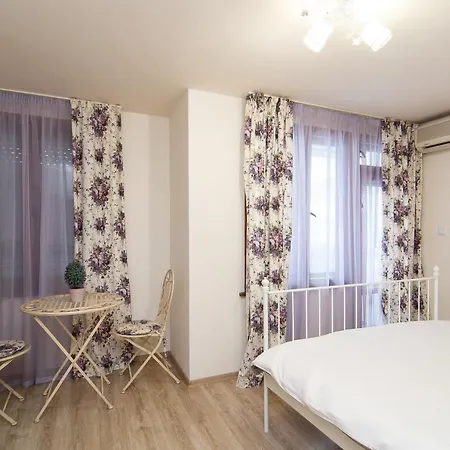2br Flat Close To Sea Garden And Center Apartment